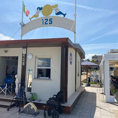 Chiama Hotel リミニ エクステリア 写真