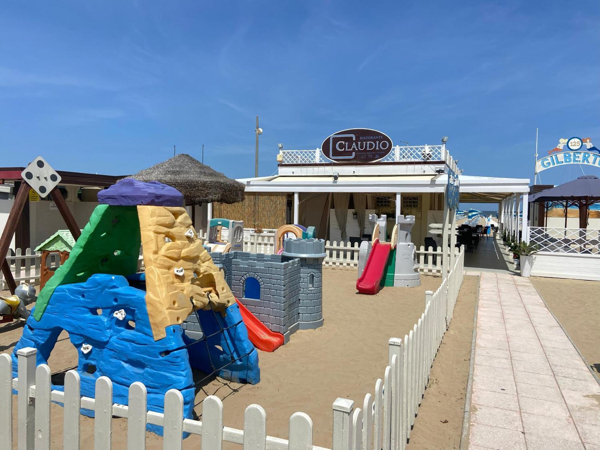 Chiama Hotel リミニ エクステリア 写真